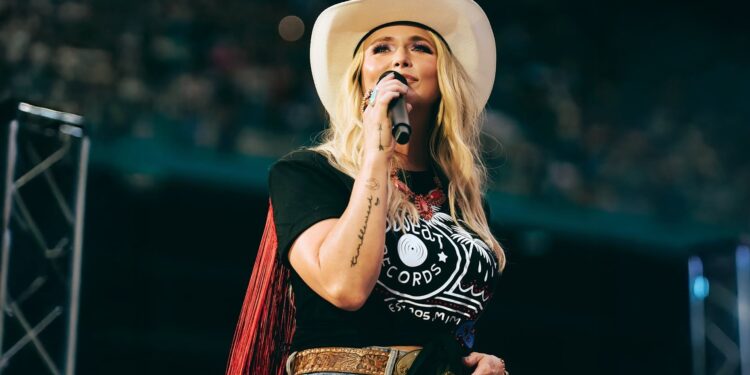 Miranda Lambert Battles Preshow Jitters With a Little Confidence and a Lot of Dance