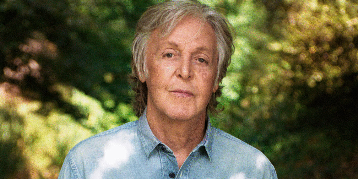 Paul McCartney Delights London Crowd With Heartwarming Beatles Duet With Elderly Fan Struggling to Keep Up, Creating Touching and Humorous Moments