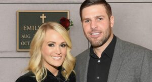 Oh, how painful it is for the lives swept away by the flood! During the days when Chattanooga was still immersed in grief, Carrie Underwood quietly went with her husband to VISIT the four unfortunate victims – people who passed away too soon due to natural disasters. In front of the altar of a loyal fan, Emily Harris, she bowed her head to burn incense, her eyes filled with tears as she remembered that her music had brought comfort to him during his days. Not only stopping at the pain and sharing, Carrie also donated a large sum of money, like an extended arm to his family in dire straits. “I believe that love and music can comfort, even in the deepest darkness,” she choked out. At that moment, everyone witnessed not only a star, but a heart that knew how to share, so that the light of kindness could spread amidst endless loss.