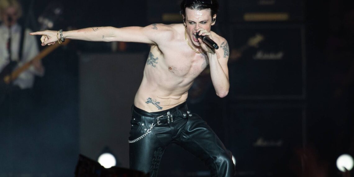 YUNGBLUD Unleashes Chaos and Connection in Tokyo with High-Energy ‘Rock ‘n’ Roll’ Performance, Blending Punk Attitude, Theatrical Flair, and Raw Emotion That Fans Won’t Forget